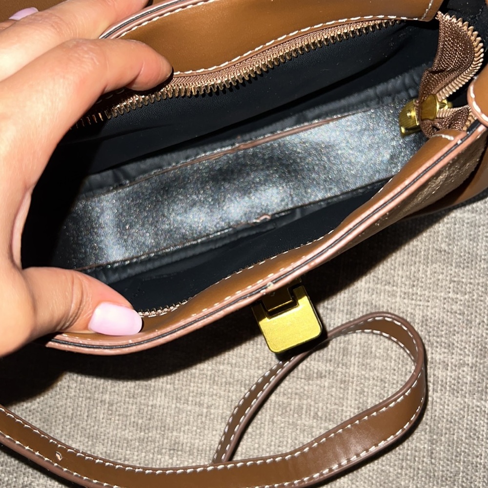 Purse - Picture 3 of 3